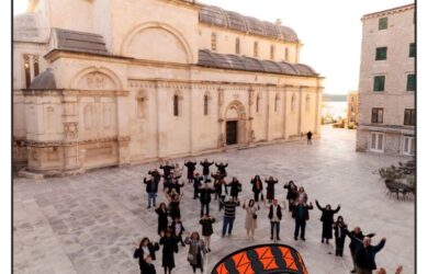 Dan dijalektalne poezije posvećen šibenskom pjesniku Siniši Kostelcu